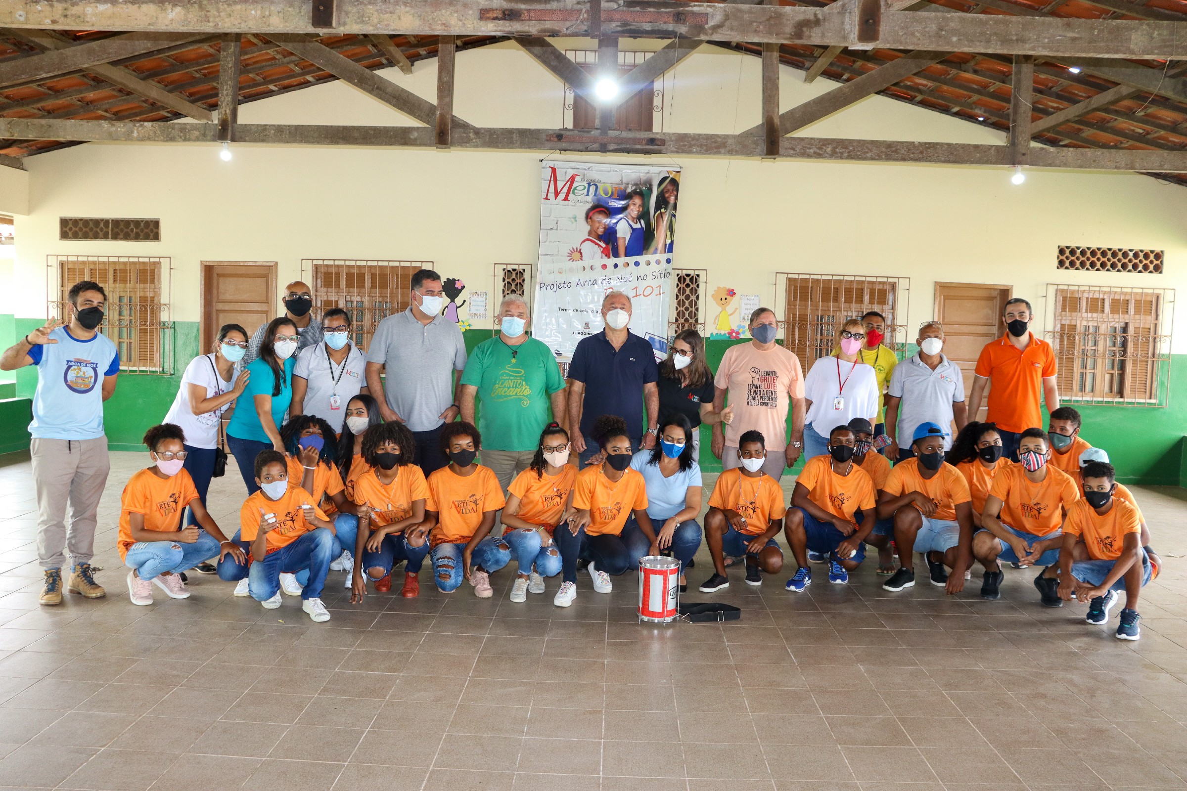 vISITA DO dEPUTADO FEDERAL PAULO AZI A PASTORAL DO MENOR DE ALAGOINHAS