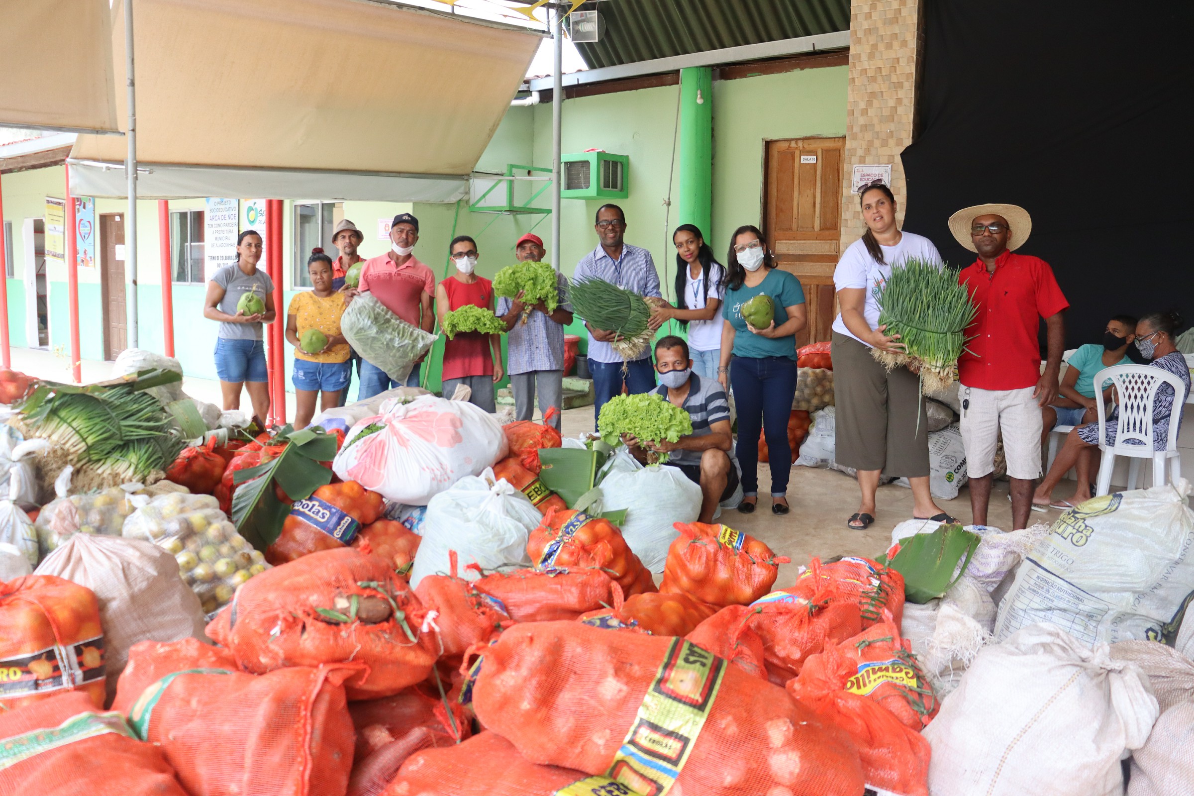 pama recebe doação de alimentos provenientes da agricultura familiar, por meio do Programa de Aquisição de Alimentos